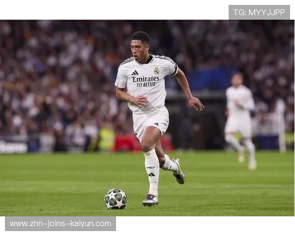 皇马贝林厄姆胸部卸球自然顺滑，完美诠释“技巧与力量”并存的足球之美