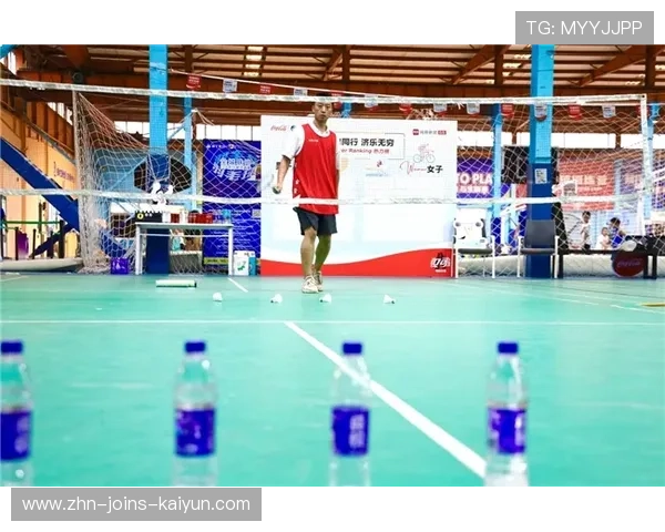 羽毛球教练在赛间的提示成比赛翻盘关键